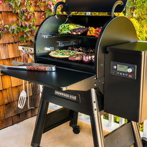 EX DISPLAY Traeger IRONWOOD 650 WOOD PELLET GRILL FREE COVER
